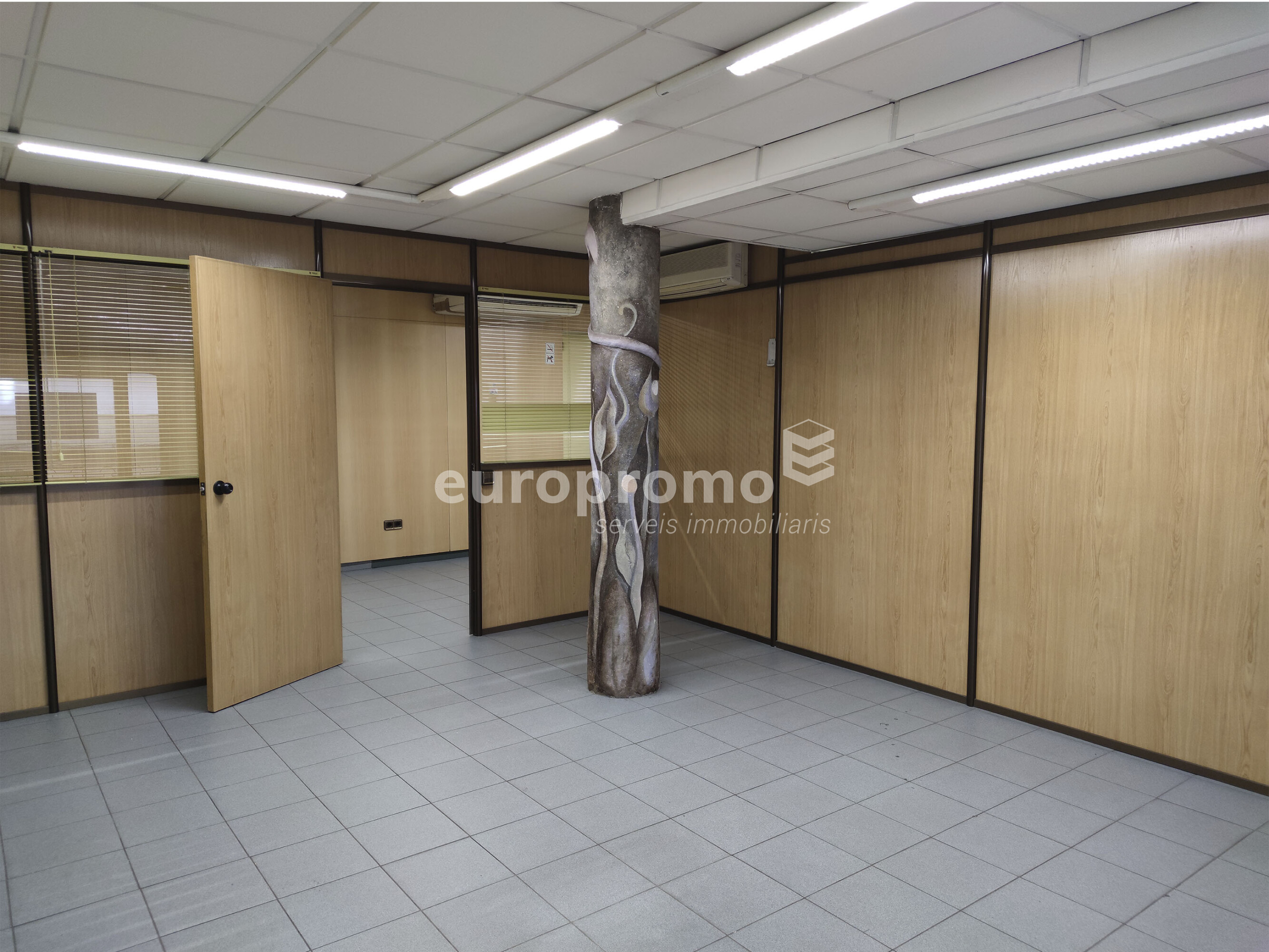 Fantástica oficina de 130 m² en Carrer Nou de Girona!! 