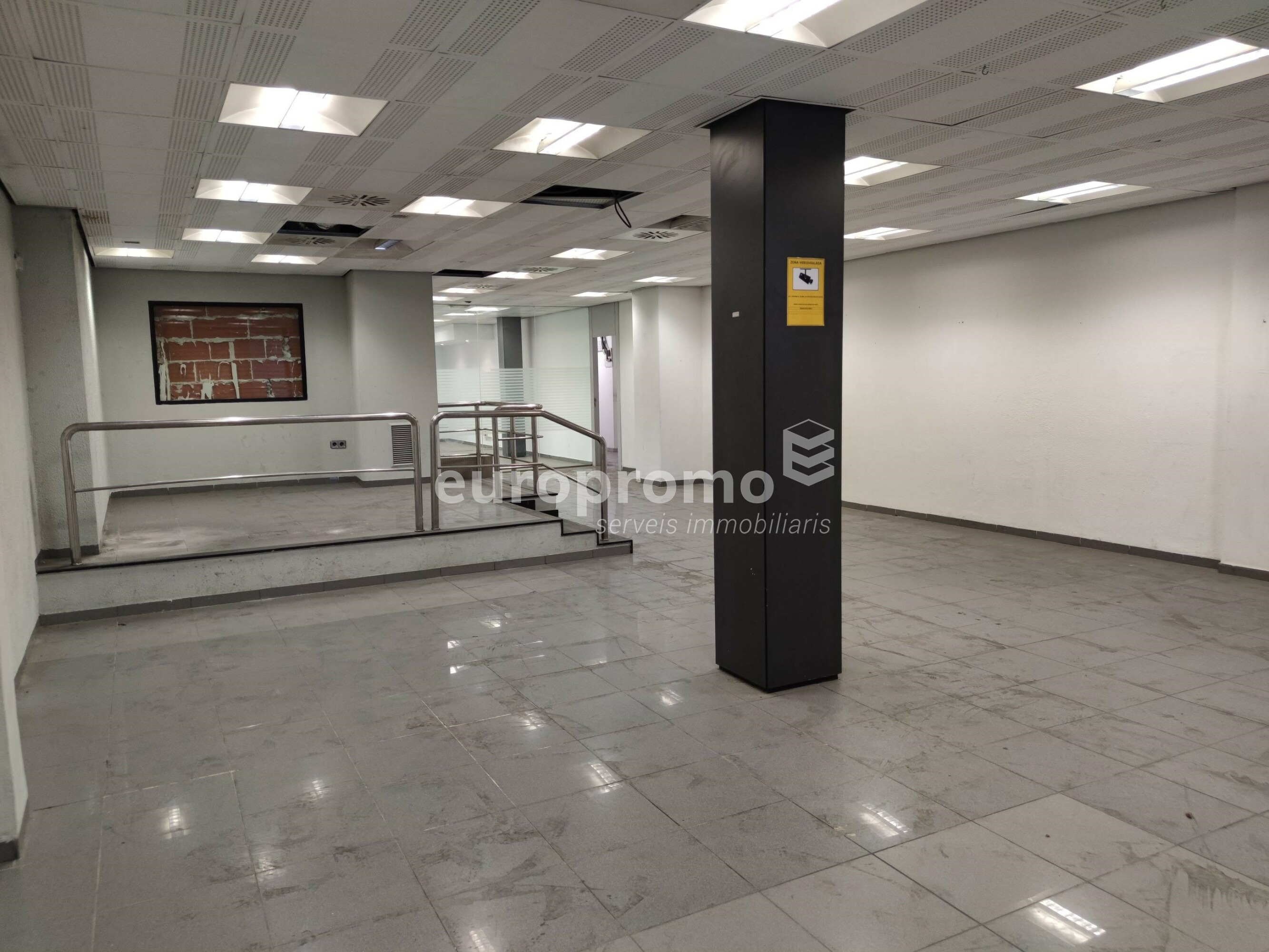 Local de 192 m2 en Girona centro