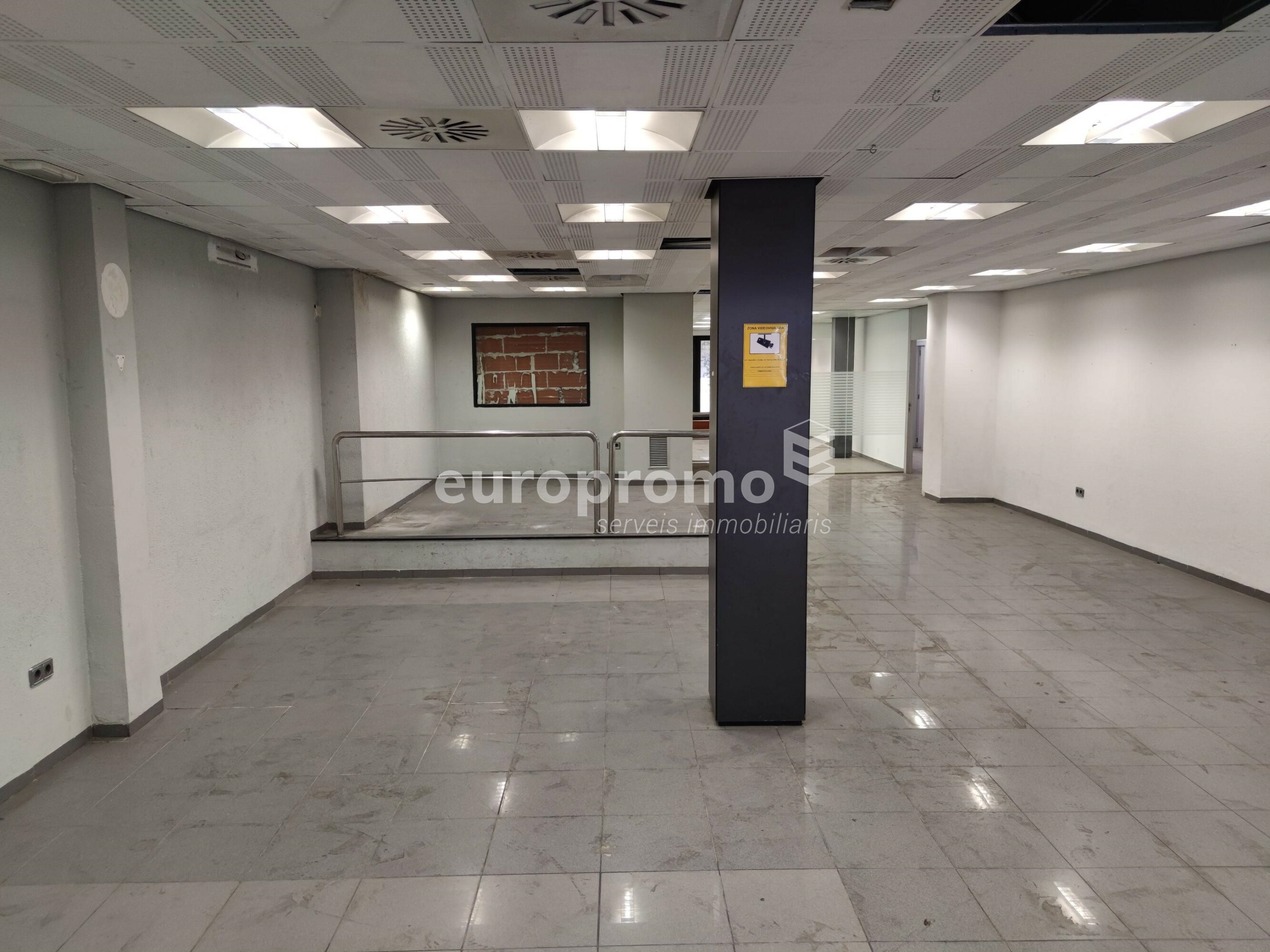 Local de 192 m2 en Girona centro