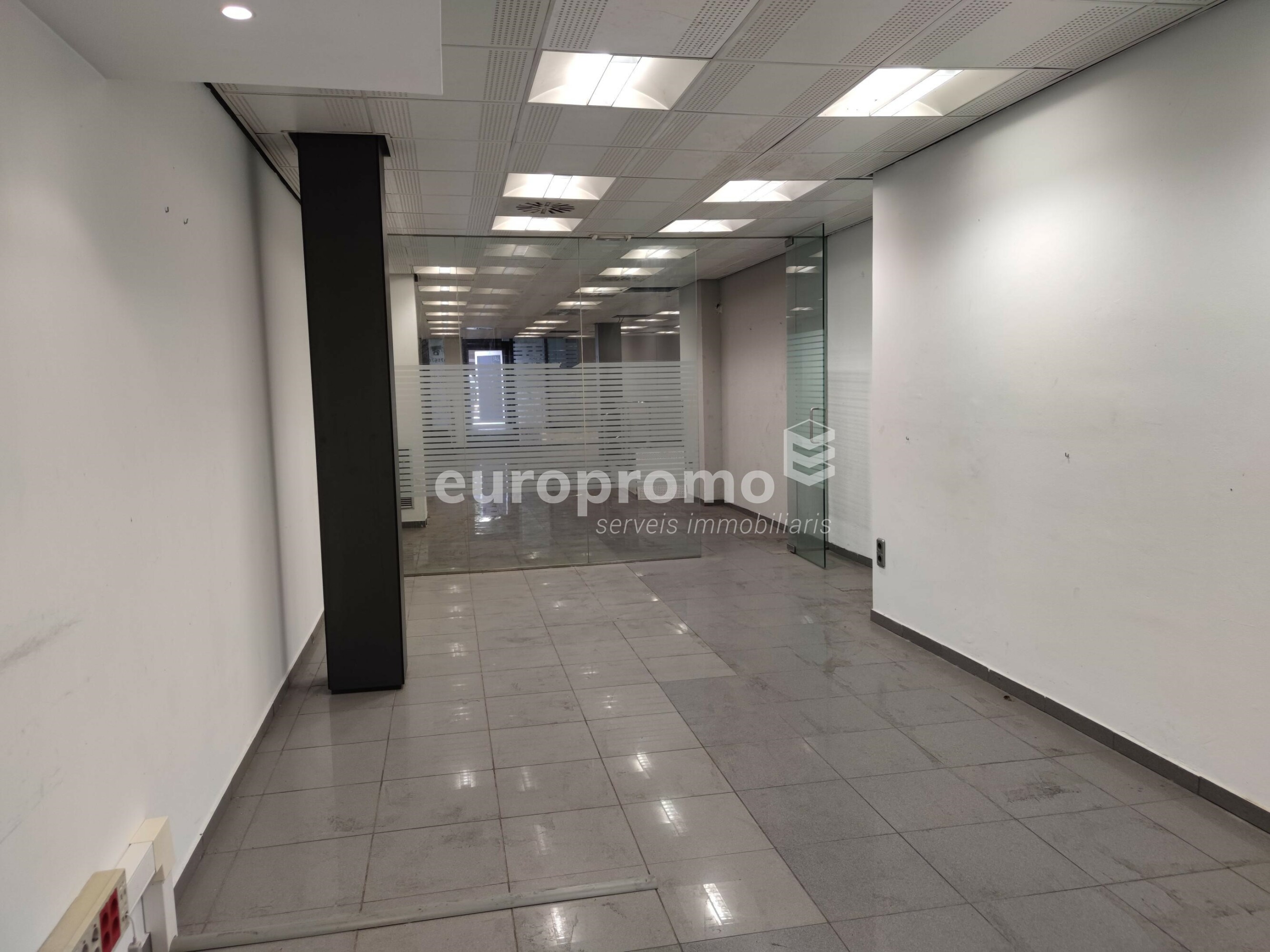 Local de 192 m2 en Girona centro