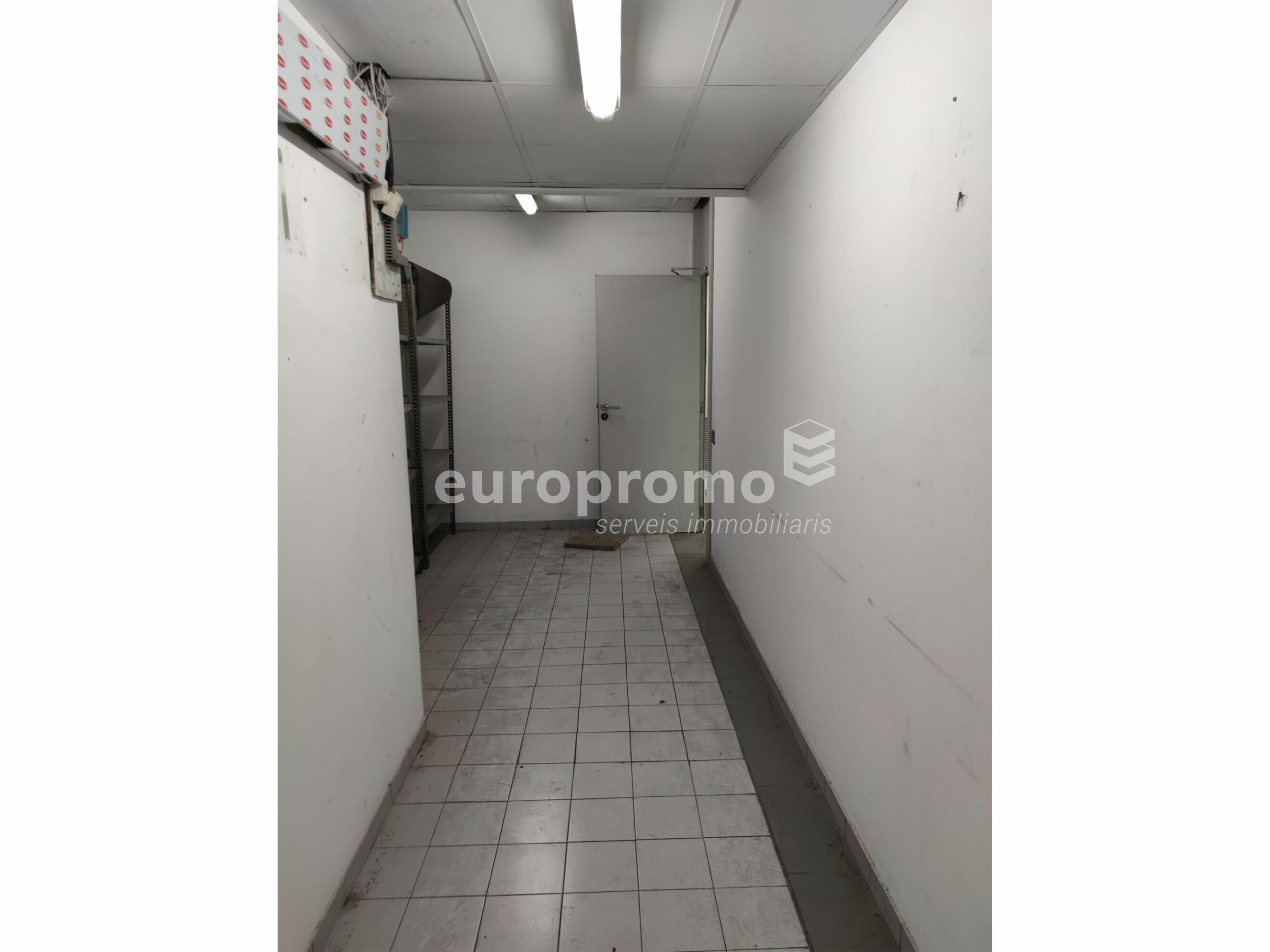 Local  de 192 m2  a Girona centre