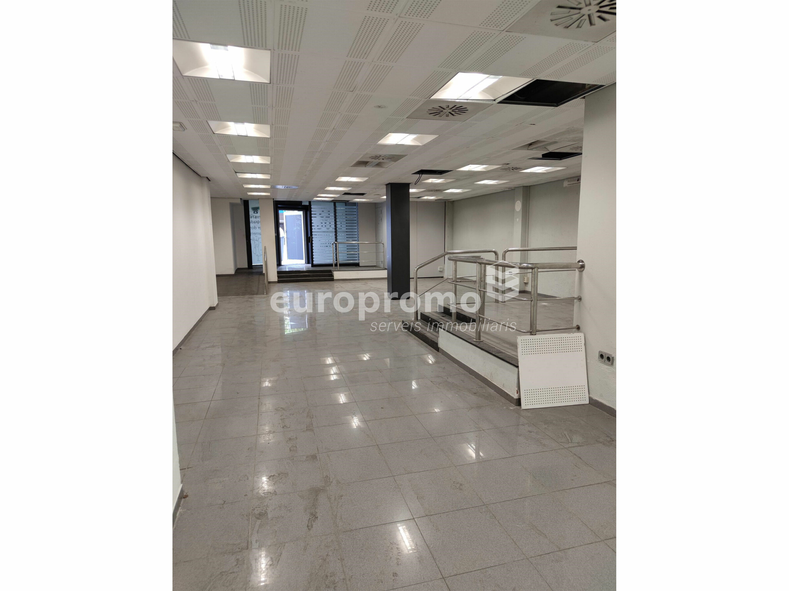 Local de 192 m2 en Girona centro