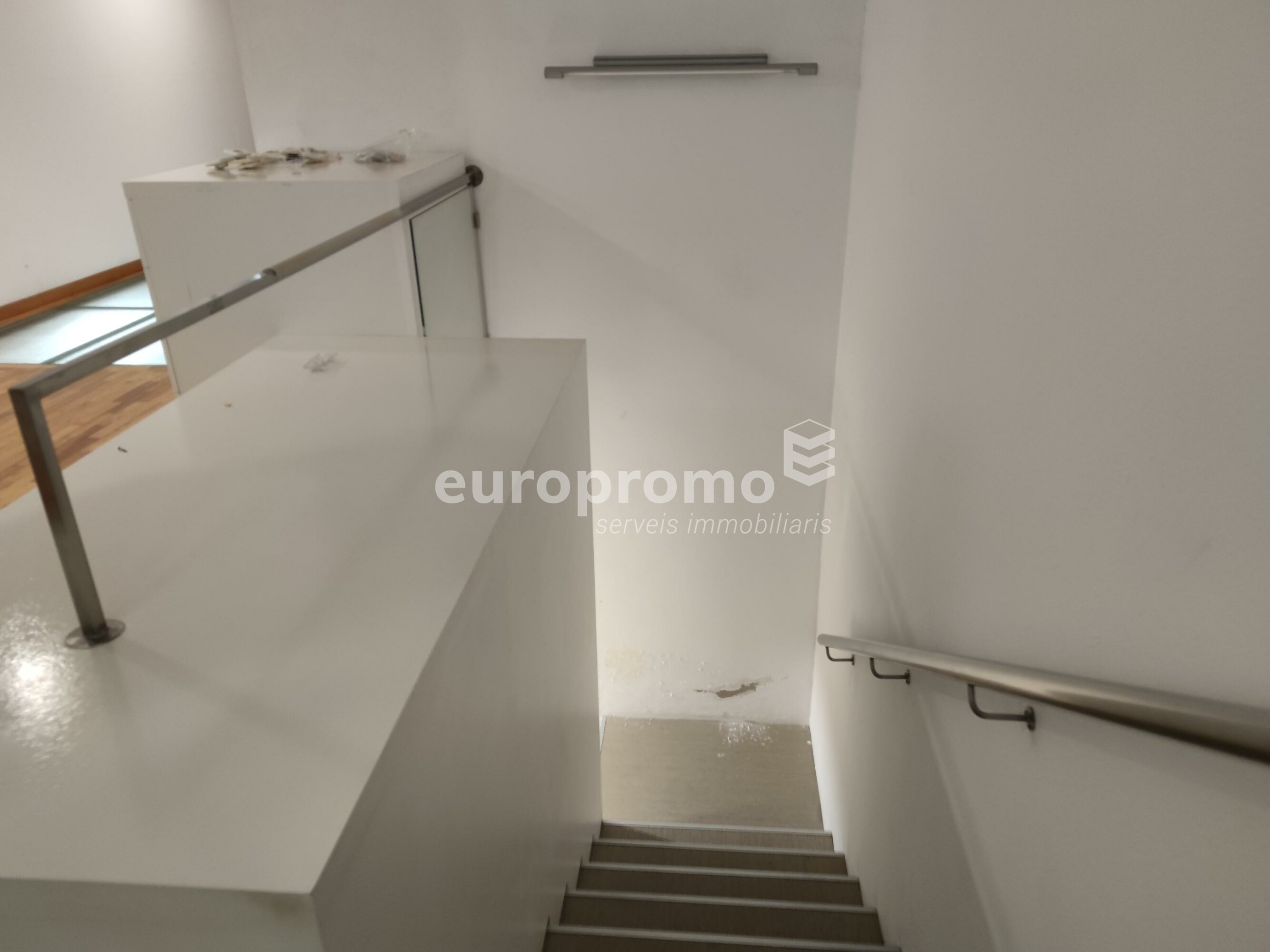 Local  de 101m2 en el centro de Girona!