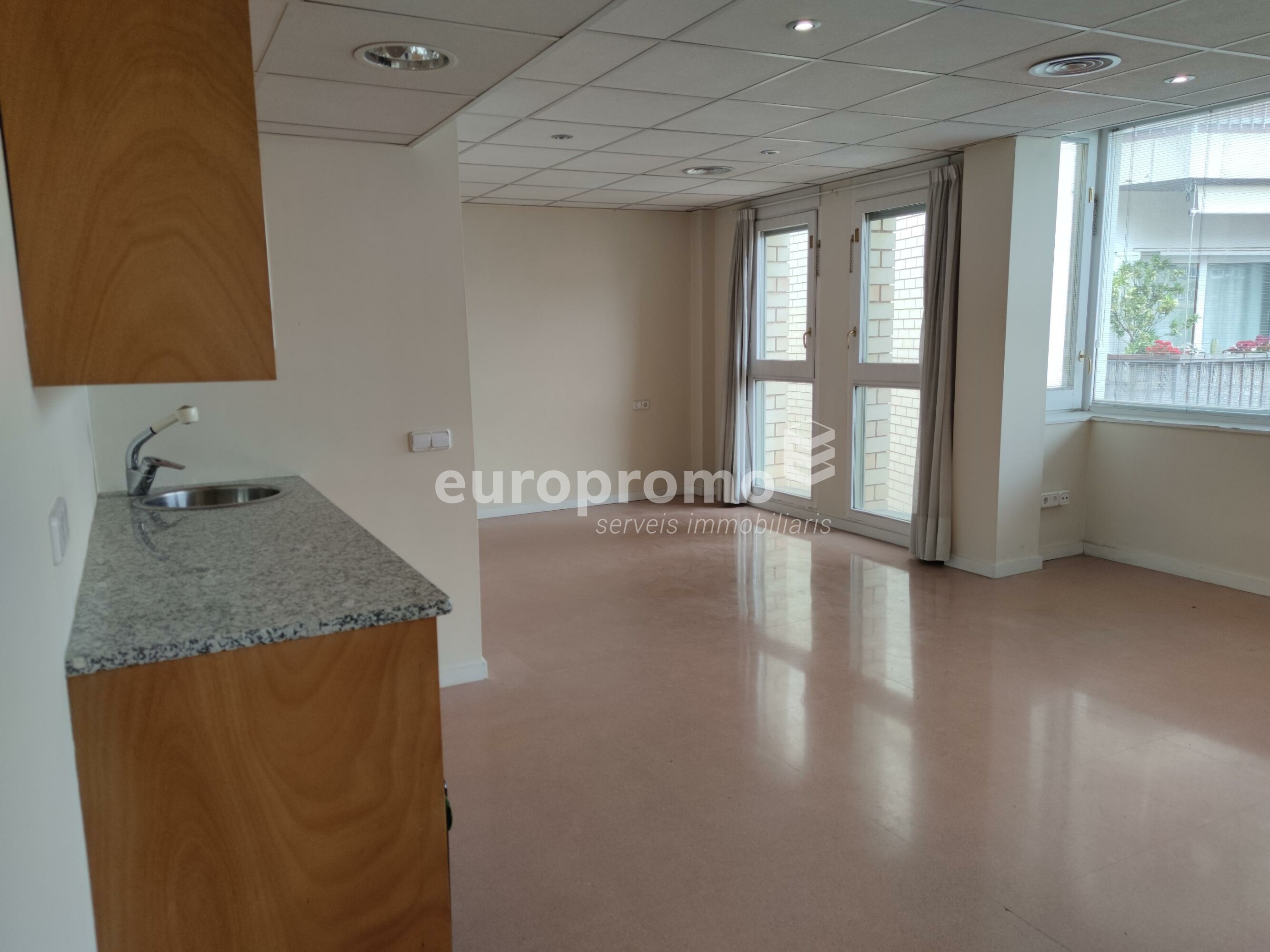 Oficina de 47m2 en el centro de Girona