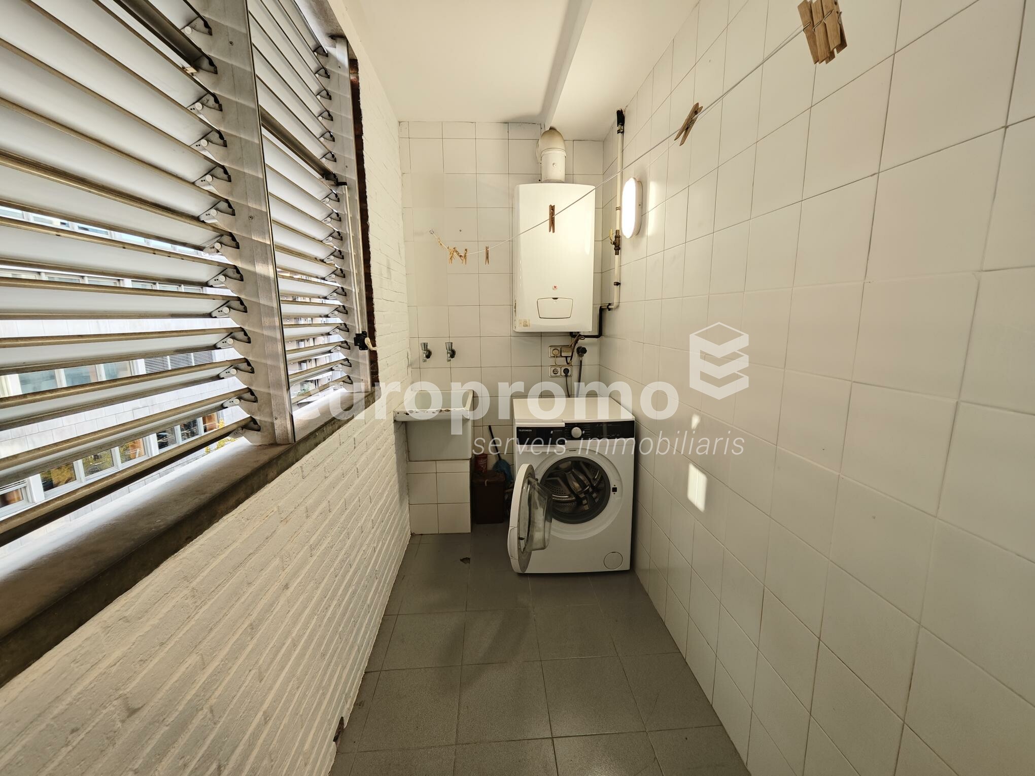 ¡Fantástico piso de 4 habitaciones en la zona del Eixample!!