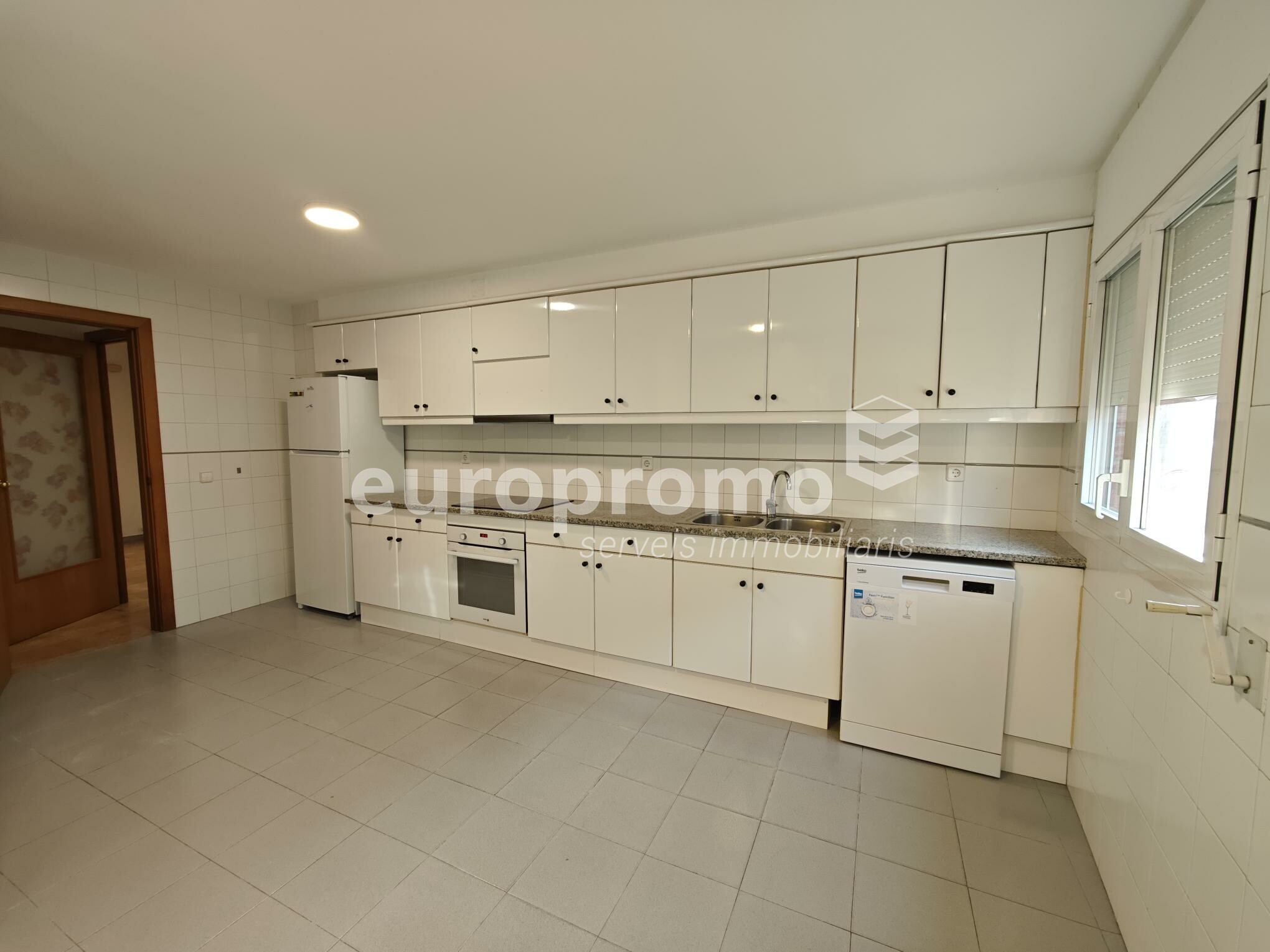 ¡Fantástico piso de 4 habitaciones en la zona del Eixample!!