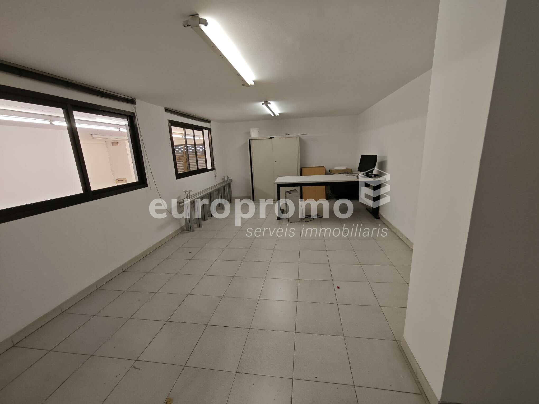Local de 216m2  situat en la zona de la Devesa!