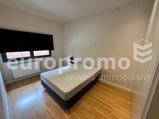 Pis de 151m2 + 70m2 de terrassa situat al centre de Girona!