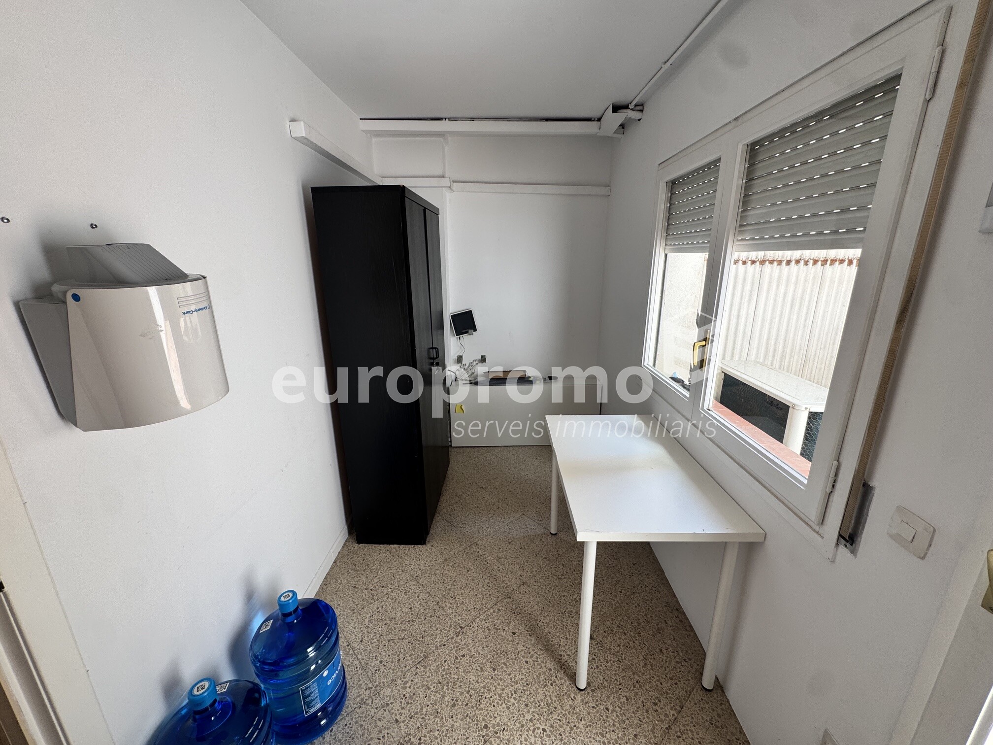 Local entresol de 110m2 molt ben situat a l'Eixample de Girona! 