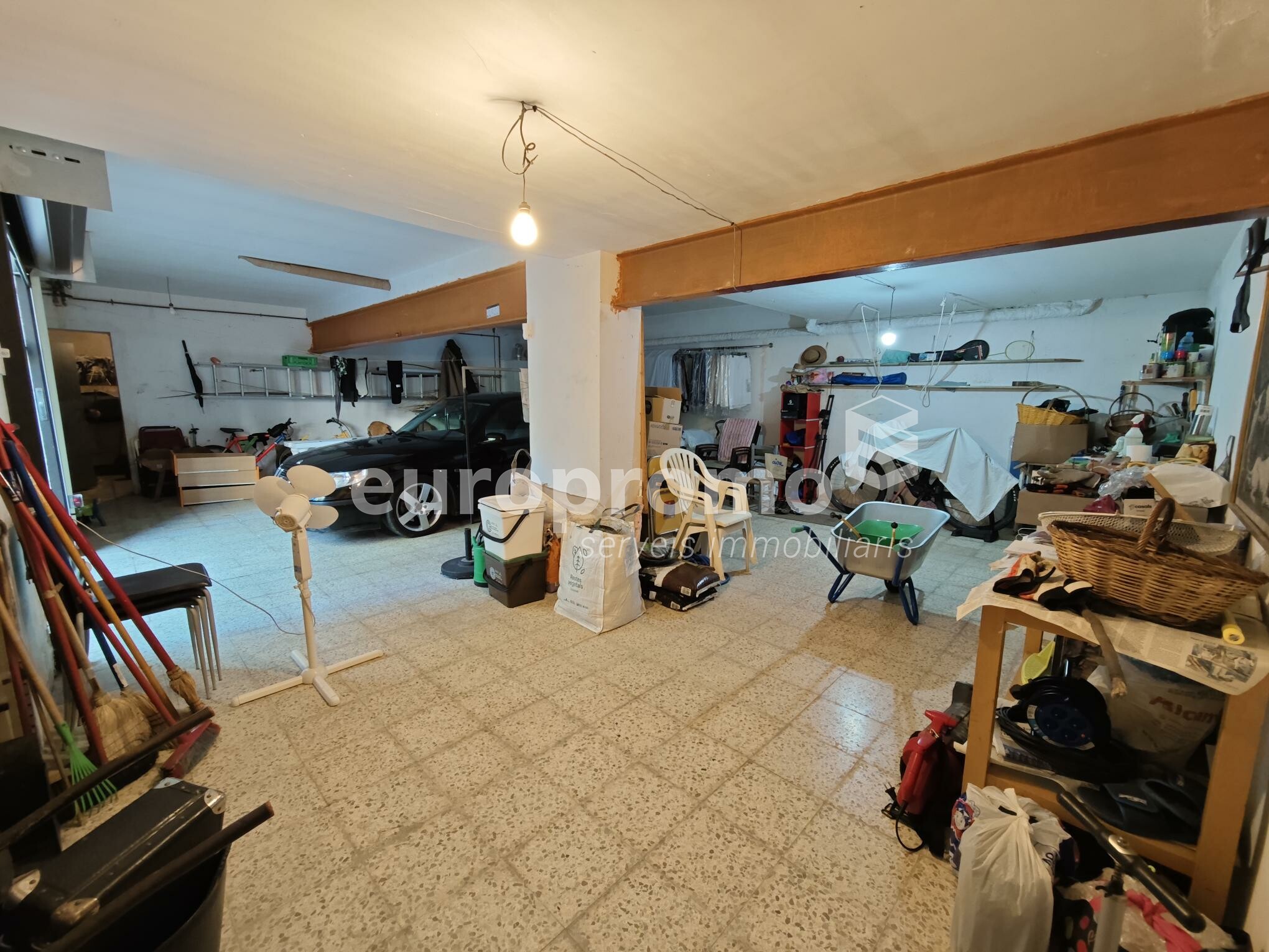 Fantàstica casa amb encant a Montjuïc!