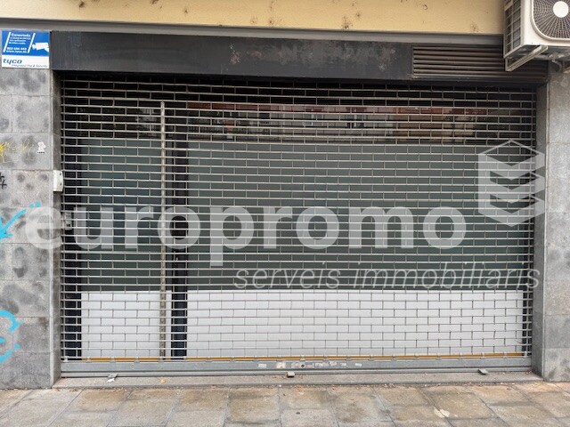 Local comercial de 46m2 situat a la zona de la Devesa amb sortida de fums!