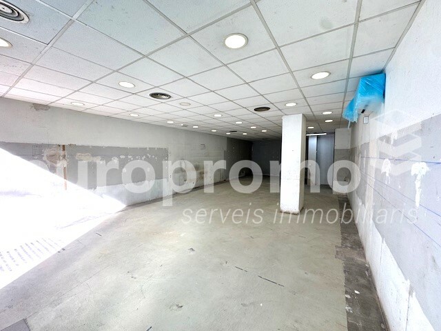 Local de 160m2 en la Ensanche de Girona